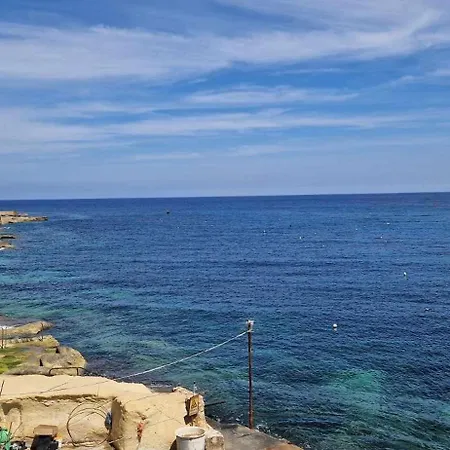 Апартаменты Seafront Over Bay